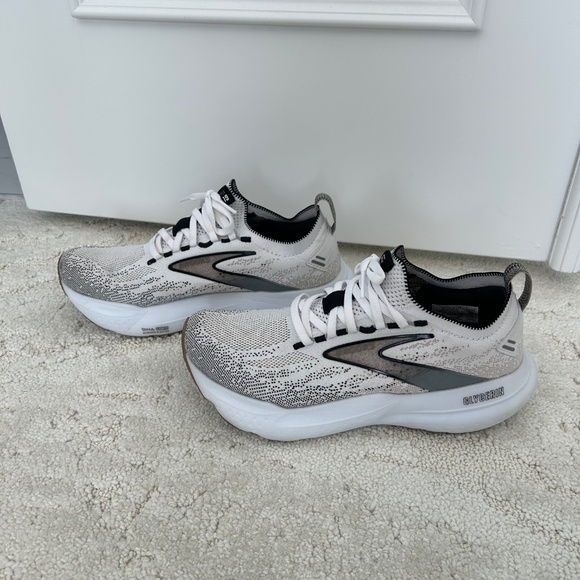 Brooks Glycerin Running Shoes - Picture 2 of 6